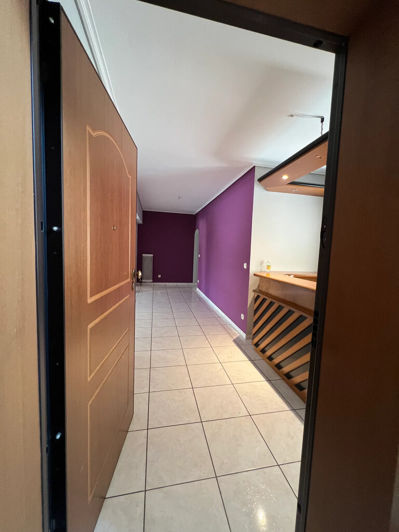 Image No.2-Appartement de 2 chambres à vendre à Athènes
