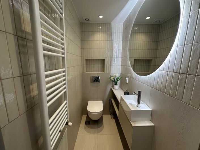 Image No.14-3 Bed Flat for sale