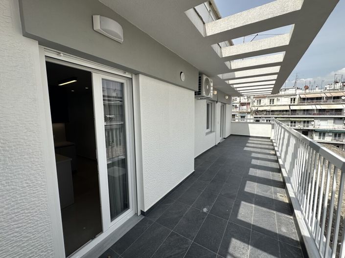 Image No.15-3 Bed Flat for sale