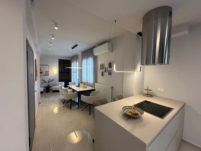 Image No.3-3 Bed Flat for sale