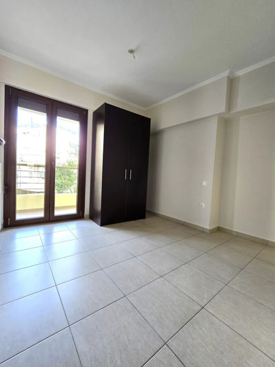 Image No.12-2 Bed Flat for sale