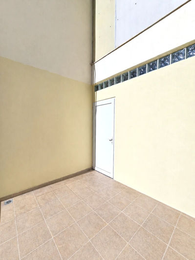 Image No.16-2 Bed Flat for sale