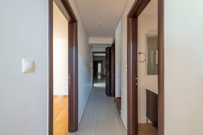Image No.13-3 Bed Maisonette for sale