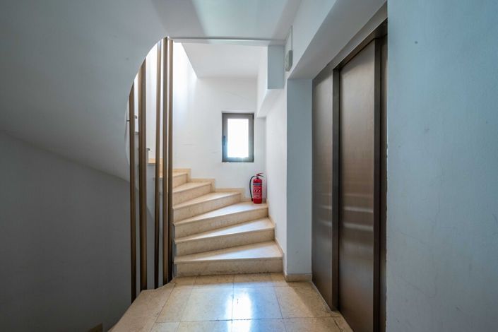 Image No.29-3 Bed Maisonette for sale