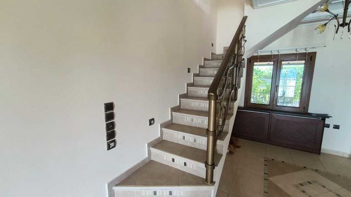 Image No.15-3 Bed Maisonette for sale