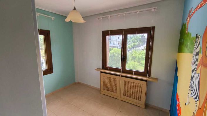 Image No.17-3 Bed Maisonette for sale