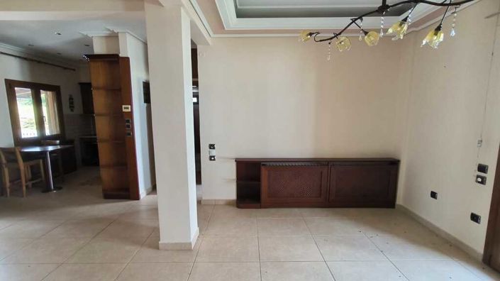 Image No.8-3 Bed Maisonette for sale