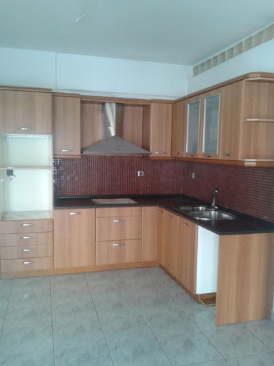 Image No.8-2 Bed Maisonette for sale