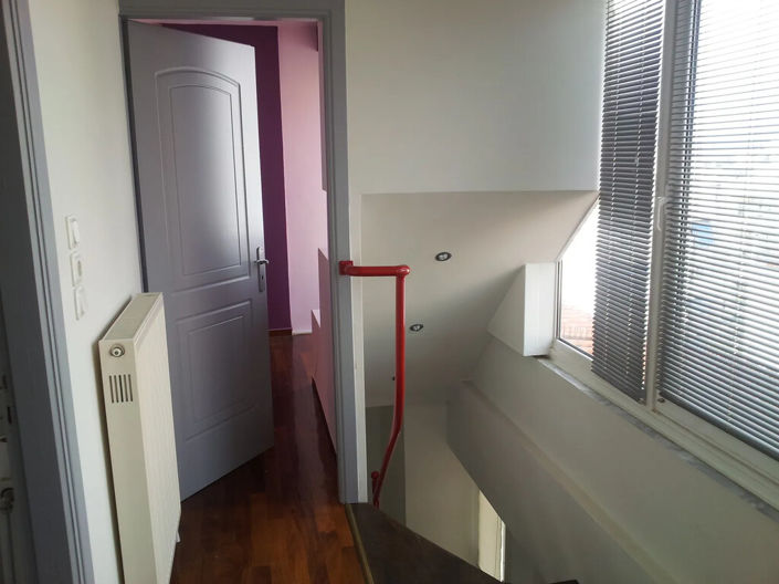 Image No.9-2 Bed Maisonette for sale