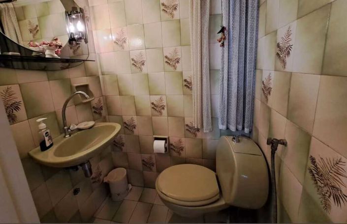 Image No.12-3 Bed Flat for sale