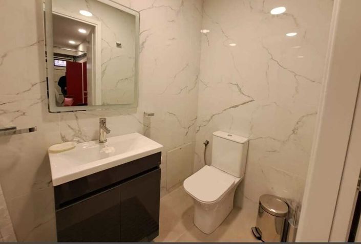 Image No.21-3 Bed Flat for sale