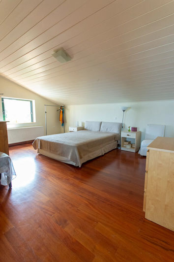 Image No.16-3 Bed Maisonette for sale