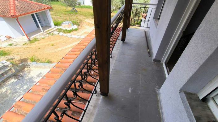Image No.19-3 Bed Property for sale