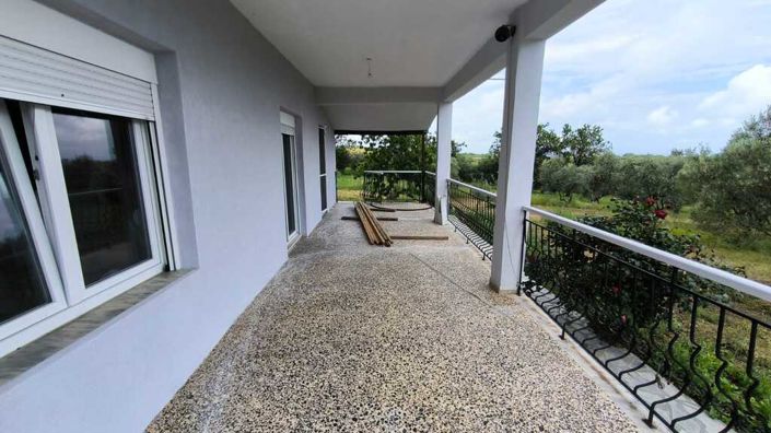 Image No.22-3 Bed Property for sale