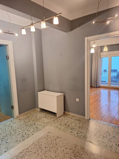 Image No.5-2 Bed Flat for sale