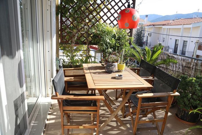 Image No.10-3 Bed Maisonette for sale