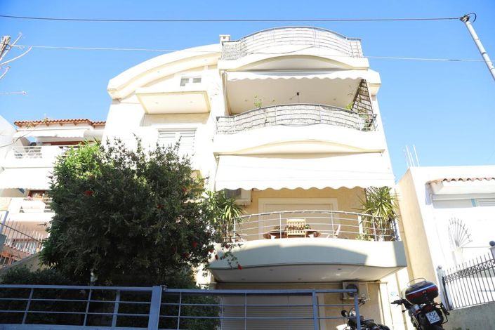Image No.13-3 Bed Maisonette for sale