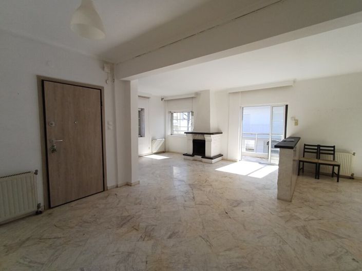 Image No.4-2 Bed Flat for sale