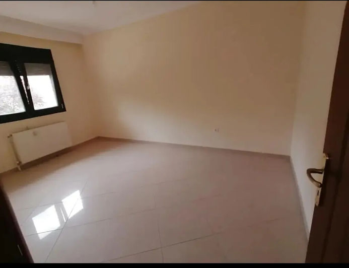 Image No.10-3 Bed Flat for sale