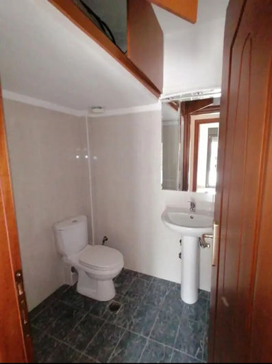 Image No.11-3 Bed Flat for sale