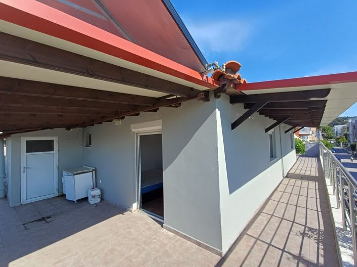 Image No.16-2 Bed Flat for sale