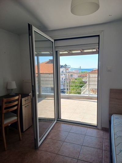 Image No.9-2 Bed Flat for sale