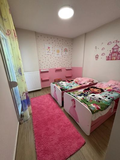 Image No.8-3 Bed Flat for sale
