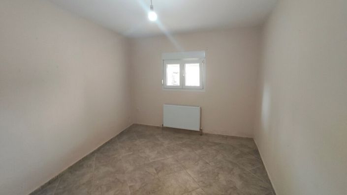 Image No.11-4 Bed Maisonette for sale