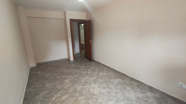 Image No.5-4 Bed Maisonette for sale