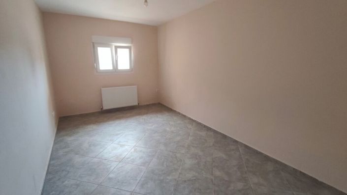 Image No.6-4 Bed Maisonette for sale