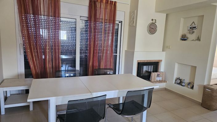 Image No.7-2 Bed Flat for sale