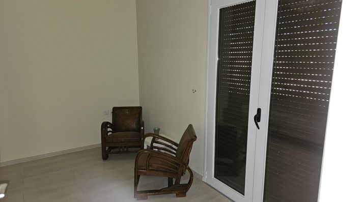Image No.10-2 Bed Flat for sale