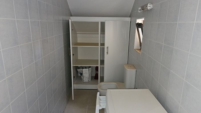 Image No.16-2 Bed Flat for sale