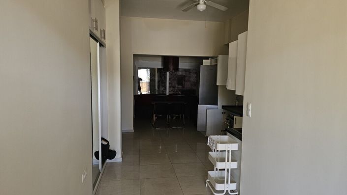 Image No.4-2 Bed Flat for sale