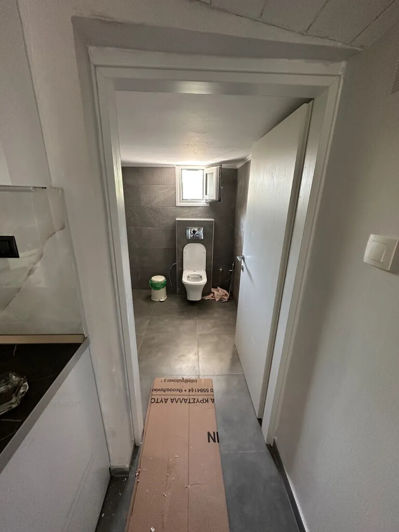 Image No.12-2 Bed Property for sale