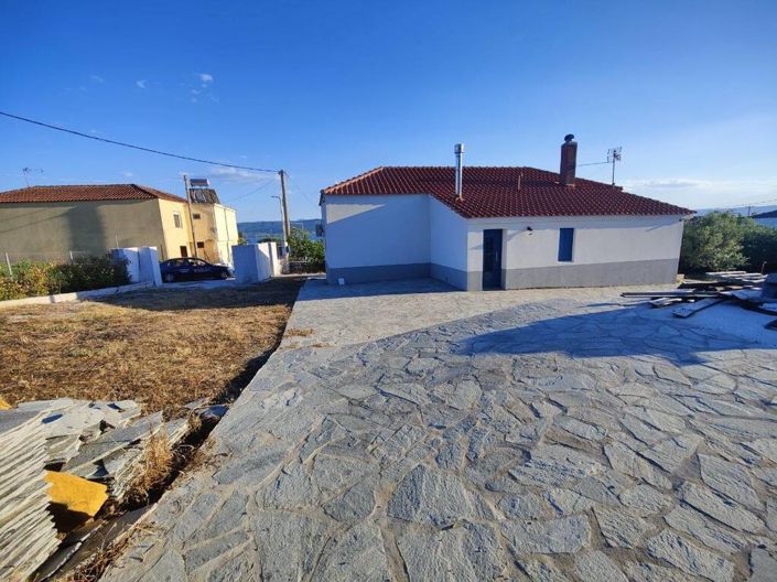 Image No.2-2 Bed Property for sale