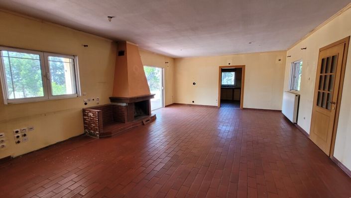 Image No.5-3 Bed Property for sale