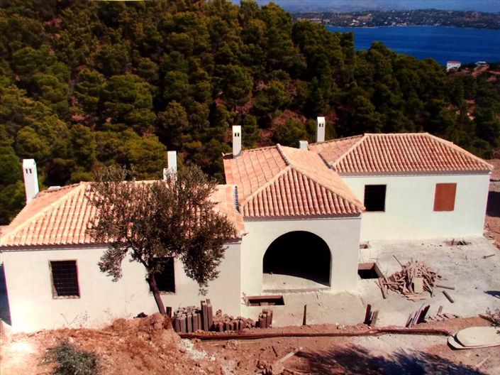 Image No.3-3 Bed Property for sale