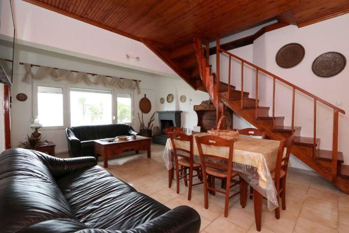 Image No.3-Propriété de 4 chambres à vendre à Halkidiki