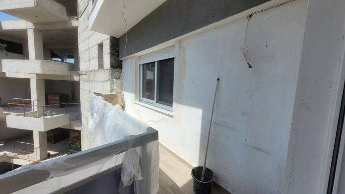 Image No.15-2 Bed Flat for sale