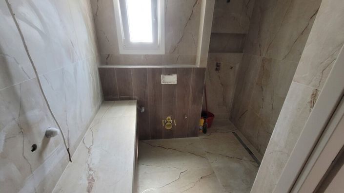 Image No.22-2 Bed Flat for sale