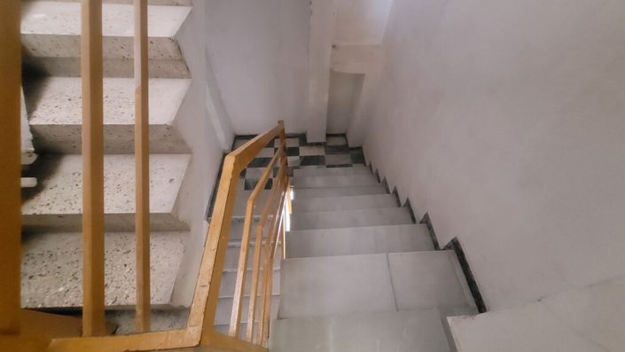 Image No.23-2 Bed Flat for sale