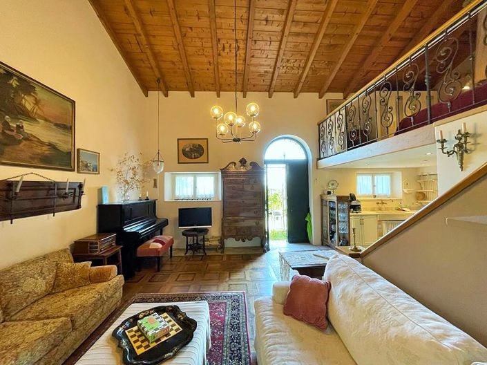 Image No.12-Villa for sale