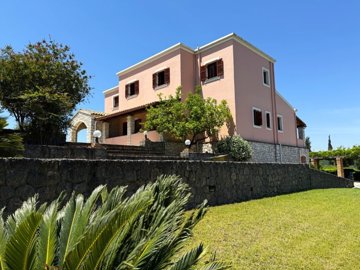 1 - Pelekas, Villa