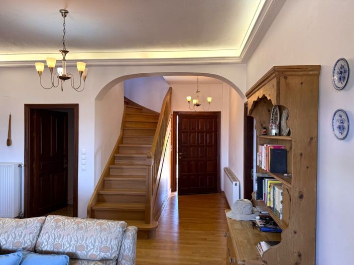 Image No.10-6 Bed Villa for sale