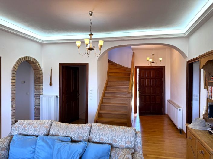 Image No.11-6 Bed Villa for sale