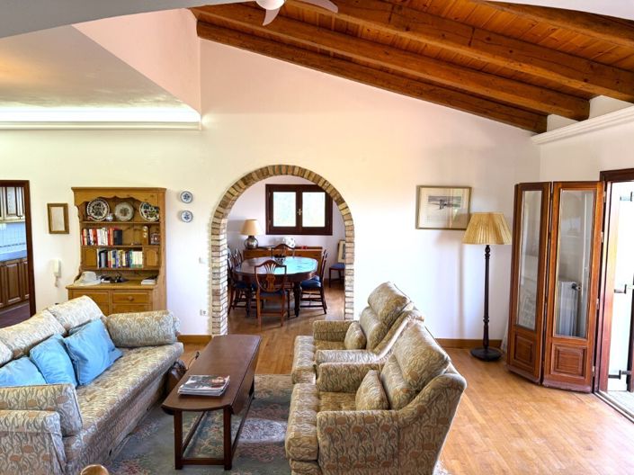 Image No.25-6 Bed Villa for sale