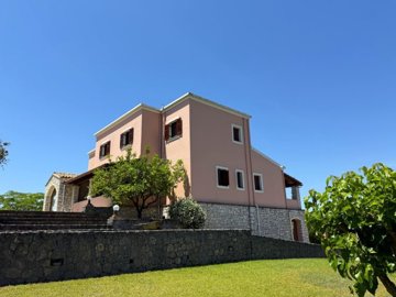 Photo 3 - Villa 342 m² in Ionian islands