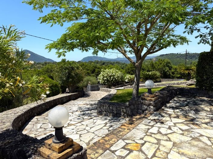 Image No.8-6 Bed Villa for sale