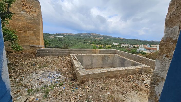 Image No.13-4 Bed Maisonette for sale